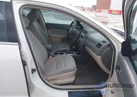 2012 Ford Fusion Se z USA, uszkodzony, nr VIN 3FAHP0HA5CR435957